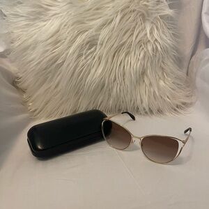 Alexander Mcqueen Sunglasses with Black Case